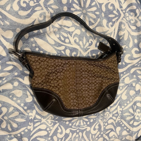 Coach Hobo bag, brown signature print with leather strap and trim. - Picture 11 of 12